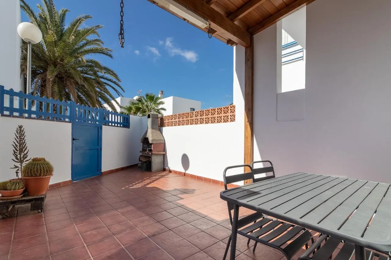 Flatguest Morro Jable * Beach * Terrace * BBQ Apartment